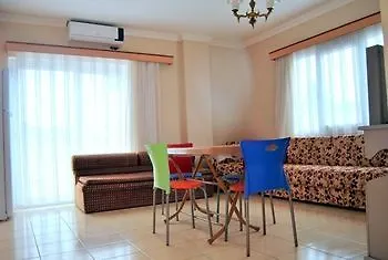 Lavinya Hotel